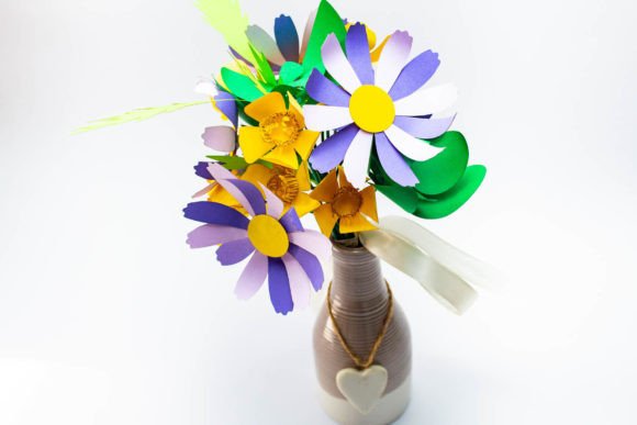 Buttercups and Daisies Bouquet
